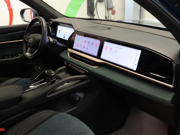 Geely Monjaro I с пробегом 2024 года, цена 3 400 000 рублей, 44231 км, внедорожник, Автокод Объявления