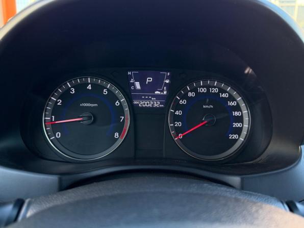 Hyundai Solaris I с пробегом 2013 года, цена 700 000 рублей, 245000 км, седан, Автокод Объявления