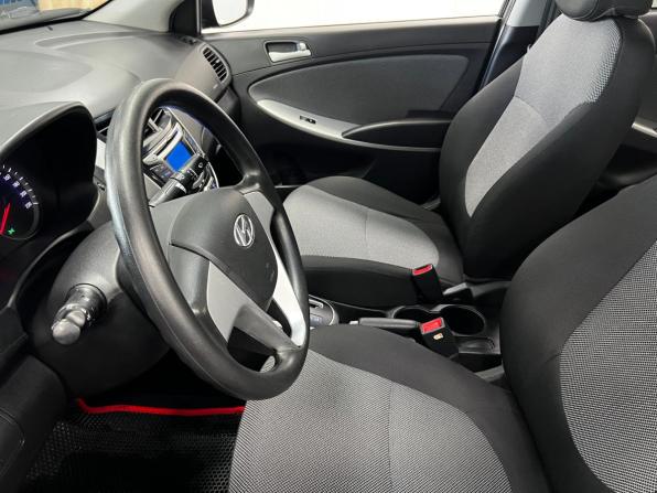 Hyundai Solaris I с пробегом 2013 года, цена 920 000 рублей, 92756 км, седан, Автокод Объявления