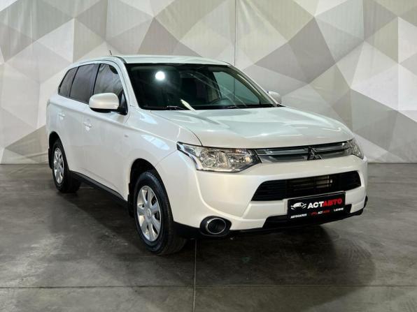 Mitsubishi Outlander III с пробегом 2014 года, цена 1 350 000 рублей, 215161 км, внедорожник, Автокод Объявления