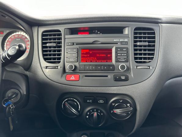 Kia Rio II Рестайлинг с пробегом 2009 года, цена 555 000 рублей, 209000 км, седан, Автокод Объявления