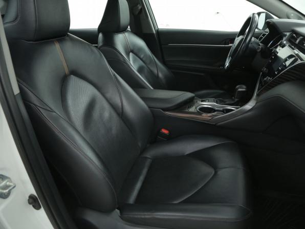 Toyota Camry VIII (XV70) с пробегом 2020 года, цена 2 680 000 рублей, 162800 км, седан, Автокод Объявления