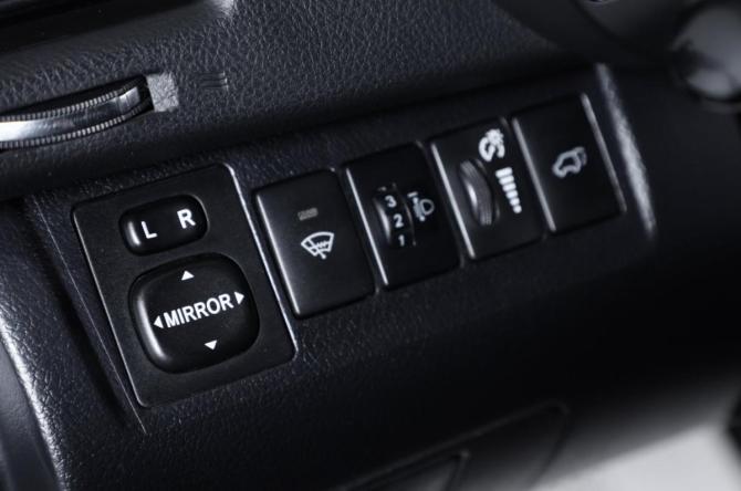 Toyota Highlander II (XU40) Рестайлинг с пробегом 2012 года, цена 2 299 000 рублей, 265000 км, внедорожник, Автокод Объявления
