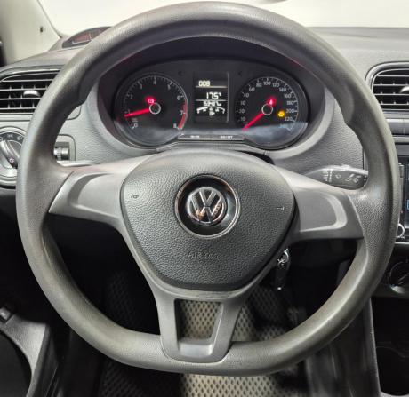 Volkswagen Polo V Рестайлинг с пробегом 2019 года, цена 1 020 000 рублей, 152900 км, седан, Автокод Объявления