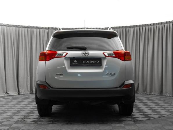 Toyota RAV4 IV (XA40) с пробегом 2015 года, цена 2 150 000 рублей, 114645 км, внедорожник, Автокод Объявления