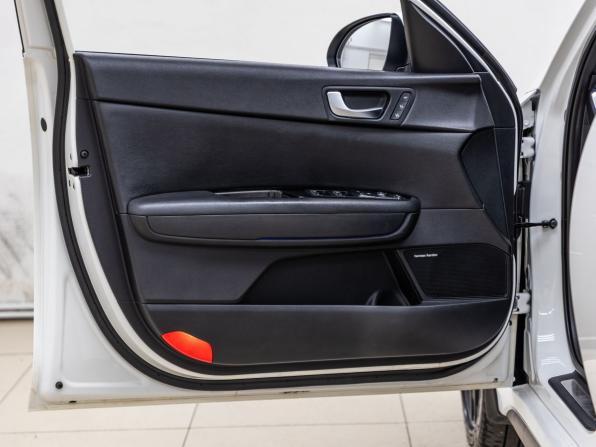 Kia Optima IV Рестайлинг с пробегом 2019 года, цена 2 188 000 рублей, 83257 км, седан, Автокод Объявления