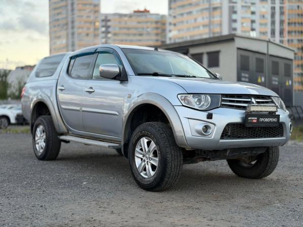Mitsubishi L200 IV с пробегом 2011 года, цена 1 050 000 рублей, 315000 км, offers.body_type.unknown, Автокод Объявления