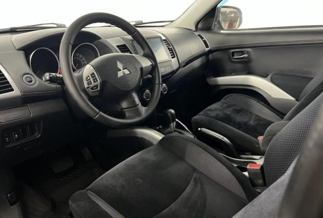 Mitsubishi Outlander III с пробегом 2012 года, цена 1 235 000 рублей, 205205 км, внедорожник, Автокод Объявления