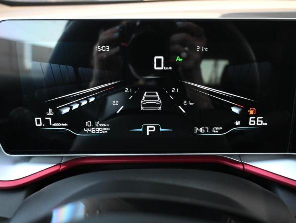 Geely Coolray I Рестайлинг с пробегом 2024 года, цена 2 049 000 рублей, 44699 км, внедорожник, Автокод Объявления
