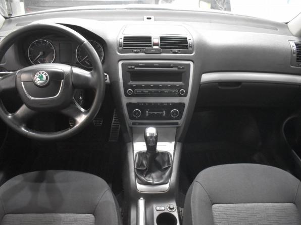 Skoda Octavia II (A5) Рестайлинг с пробегом 2010 года, цена 530 000 рублей, 228018 км, лифтбек, Автокод Объявления