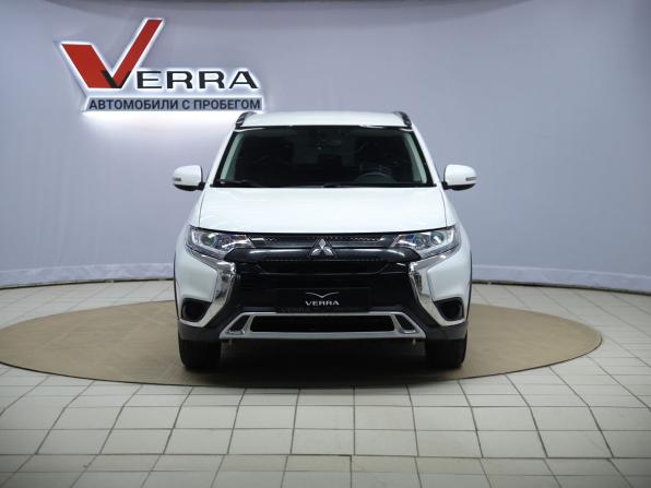 Mitsubishi Outlander III Рестайлинг 3 с пробегом 2022 года, цена 2 490 000 рублей, 100874 км, внедорожник, Автокод Объявления