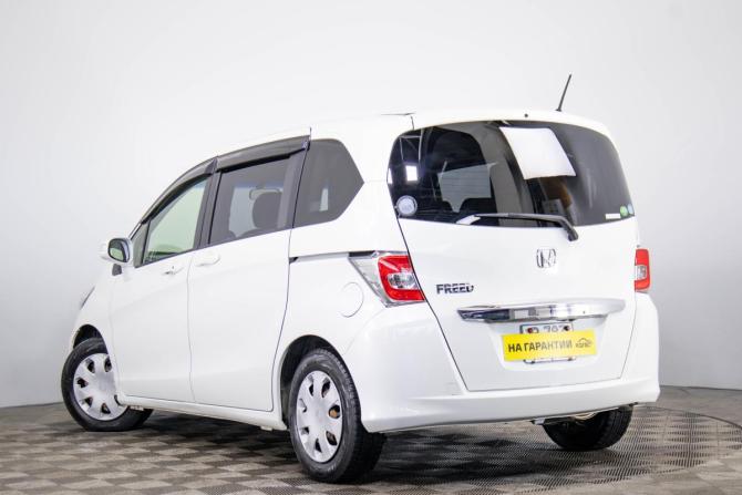 Honda Freed I с пробегом 2014 года, цена 1 499 000 рублей, 170000 км, компактвэн, Автокод Объявления