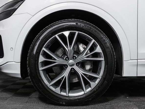 Audi Q8 I (4M) с пробегом 2019 года, цена 5 844 000 рублей, 136930 км, внедорожник, Автокод Объявления