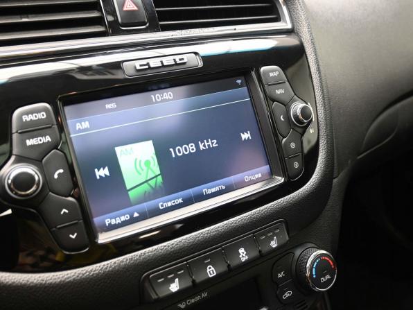 Kia Ceed II Рестайлинг с пробегом 2016 года, цена 1 499 000 рублей, 196180 км, универсал, Автокод Объявления
