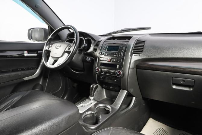 Kia Sorento II с пробегом 2009 года, цена 1 399 000 рублей, 230000 км, внедорожник, Автокод Объявления