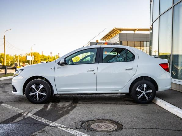Renault Logan II с пробегом 2018 года, цена 998 000 рублей, 105716 км, седан, Автокод Объявления