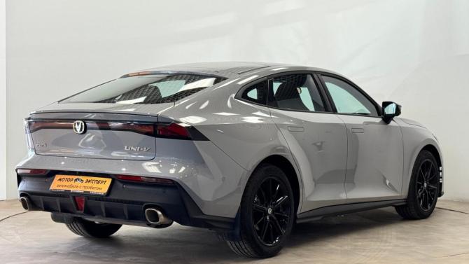Changan UNI-V I с пробегом 2023 года, цена 2 500 000 рублей, 3646 км, лифтбек, Автокод Объявления