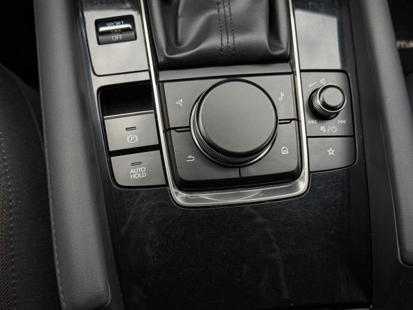 Mazda 3 IV (BP) с пробегом 2019 года, цена 1 930 000 рублей, 151000 км, седан, Автокод Объявления