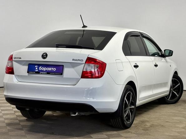 Skoda Rapid I с пробегом 2017 года, цена 1 299 000 рублей, 85102 км, лифтбек, Автокод Объявления