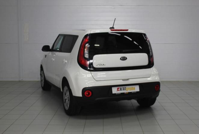 Kia Soul II Рестайлинг с пробегом 2018 года, цена 1 040 000 рублей, 310341 км, хэтчбек, Автокод Объявления