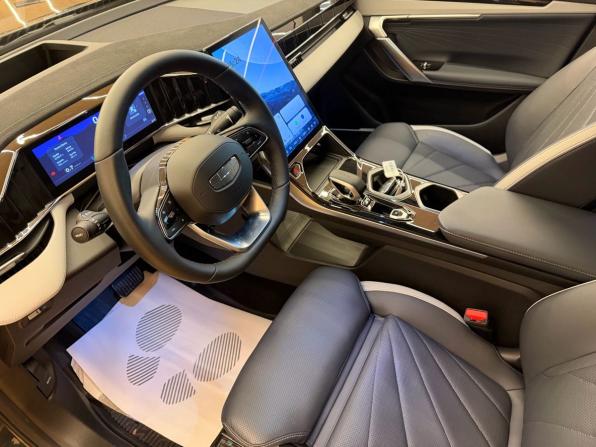 Geely Atlas II с пробегом 2024 года, цена 2 998 000 рублей, 19000 км, внедорожник, Автокод Объявления