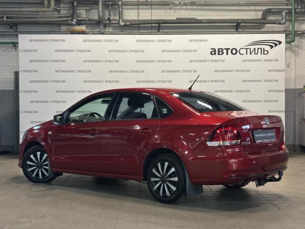 Volkswagen Polo V Рестайлинг с пробегом 2016 года, цена 949 000 рублей, 167000 км, седан, Автокод Объявления