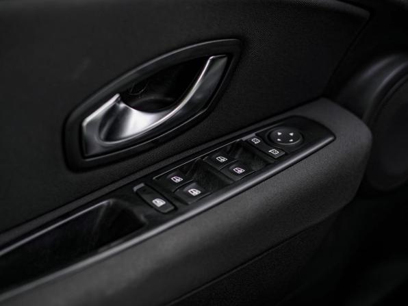Renault Megane III с пробегом 2011 года, цена 690 000 рублей, 165833 км, хэтчбек, Автокод Объявления