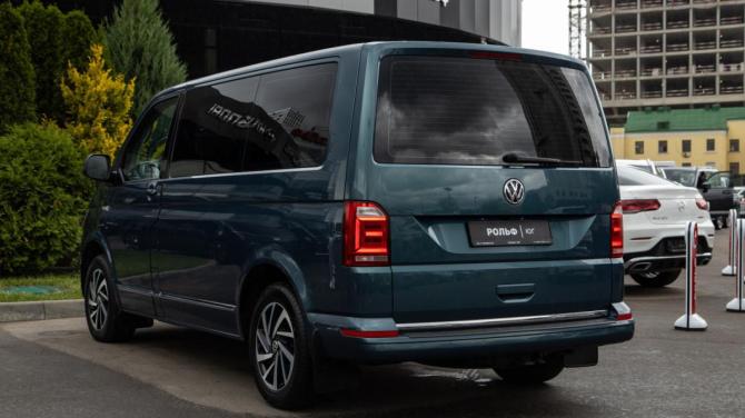 Volkswagen Caravelle T6 с пробегом 2018 года, цена 3 780 000 рублей, 105443 км, минивэн, Автокод Объявления