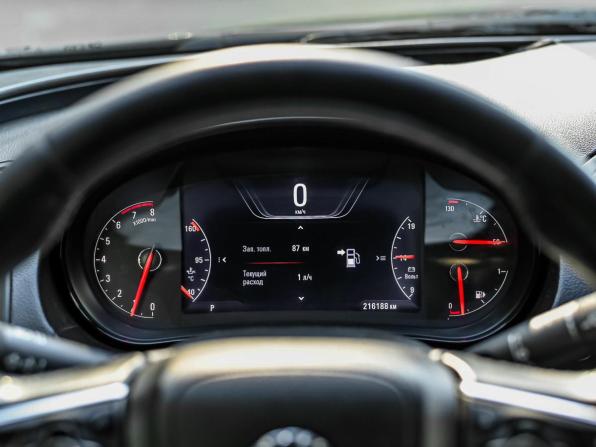 Opel Insignia I Рестайлинг с пробегом 2014 года, цена 910 000 рублей, 216076 км, седан, Автокод Объявления