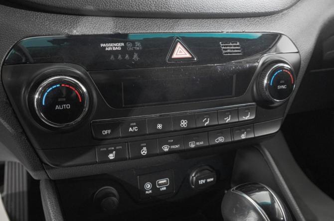 Hyundai Tucson III с пробегом 2017 года, цена 1 699 000 рублей, 118000 км, внедорожник, Автокод Объявления