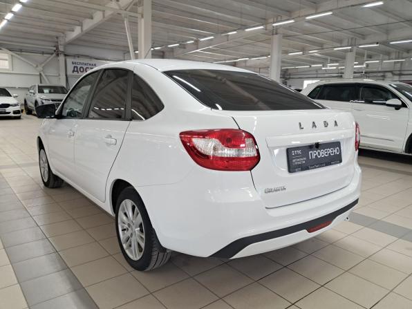 Lada (ВАЗ) Granta I Рестайлинг с пробегом 2022 года, цена 699 000 рублей, 42196 км, лифтбек, Автокод Объявления