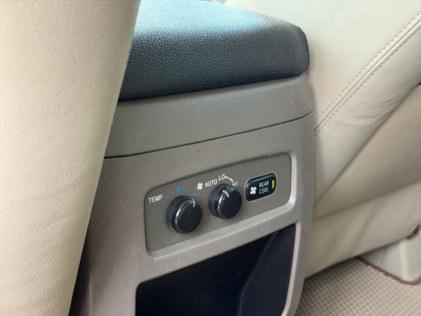 Toyota Land Cruiser Prado 120 Series с пробегом 2006 года, цена 2 000 000 рублей, 300000 км, внедорожник, Автокод Объявления