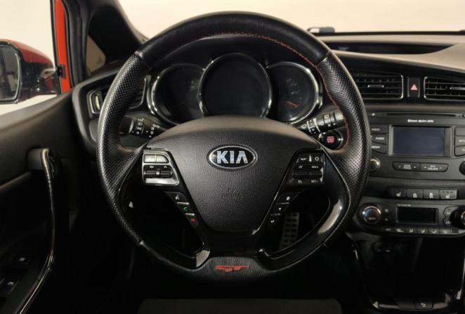 Kia Ceed GT I с пробегом 2014 года, цена 1 320 000 рублей, 136629 км, хэтчбек, Автокод Объявления