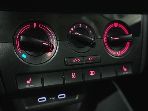 Volkswagen Polo VI с пробегом 2021 года, цена 1 089 000 рублей, 150361 км, лифтбек, Автокод Объявления