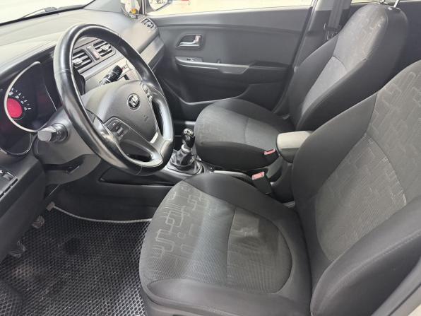 Kia Rio III Рестайлинг с пробегом 2016 года, цена 1 140 000 рублей, 78430 км, хэтчбек, Автокод Объявления