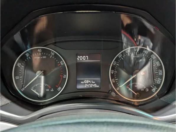 Skoda Octavia II (A5) Рестайлинг с пробегом 2009 года, цена 680 000 рублей, 247000 км, лифтбек, Автокод Объявления