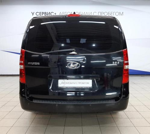 Hyundai H-1 II Рестайлинг 2 с пробегом 2018 года, цена 2 629 000 рублей, 148943 км, минивэн, Автокод Объявления
