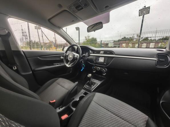 Kia Rio IV с пробегом 2018 года, цена 1 089 000 рублей, 143000 км, седан, Автокод Объявления