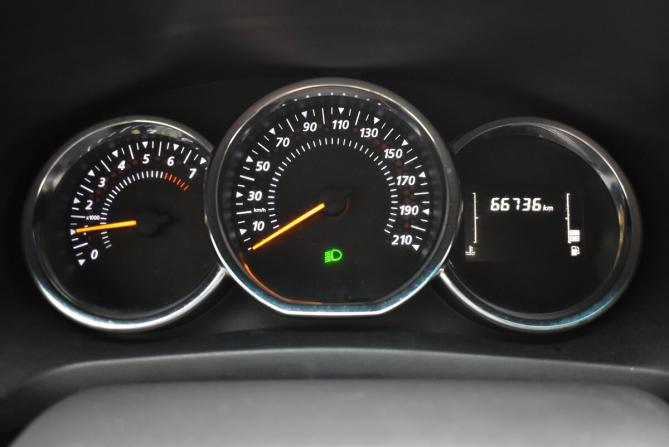 Renault Sandero II Рестайлинг с пробегом 2018 года, цена 1 100 000 рублей, 66736 км, хэтчбек, Автокод Объявления