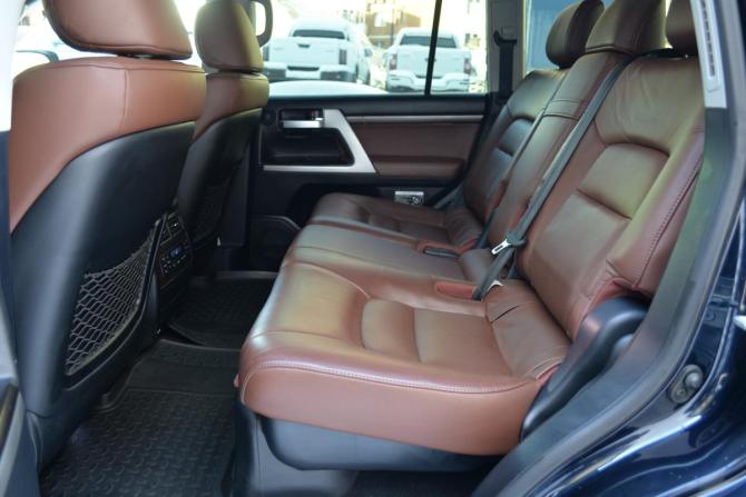 Toyota Land Cruiser 200 Series Рестайлинг 2 с пробегом 2016 года, цена 7 350 000 рублей, 120551 км, внедорожник, Автокод Объявления