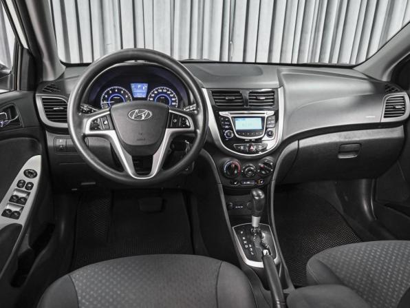 Hyundai Solaris I с пробегом 2013 года, цена 999 000 рублей, 188213 км, хэтчбек, Автокод Объявления