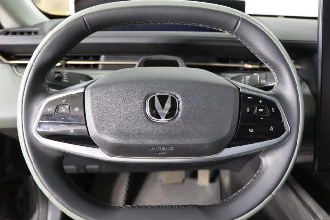 Changan Lamore с пробегом 2023 года, цена 2 059 990 рублей, 17022 км, седан, Автокод Объявления