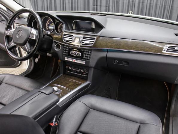 Mercedes-Benz E-Класс IV (W212 S212 C207) Рестайлинг с пробегом 2013 года, цена 1 890 000 рублей, 227753 км, седан, Автокод Объявления