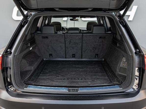 Volkswagen Touareg III с пробегом 2019 года, цена 6 880 000 рублей, 99090 км, внедорожник, Автокод Объявления