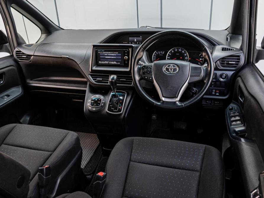 Toyota Voxy III (R80) Краснодар  - изображение 6