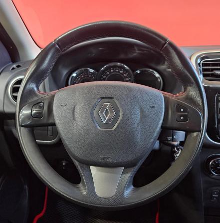 Renault Sandero II с пробегом 2016 года, цена 975 000 рублей, 90000 км, хэтчбек, Автокод Объявления