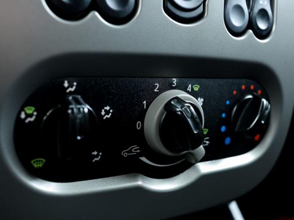 Renault Sandero I с пробегом 2012 года, цена 759 000 рублей, 77141 км, хэтчбек, Автокод Объявления