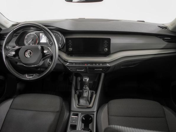 Skoda Octavia IV (A8) с пробегом 2021 года, цена 1 970 000 рублей, 100500 км, лифтбек, Автокод Объявления