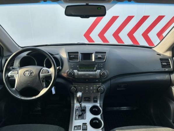 Toyota Highlander II (XU40) Рестайлинг с пробегом 2012 года, цена 1 940 000 рублей, 185001 км, внедорожник, Автокод Объявления