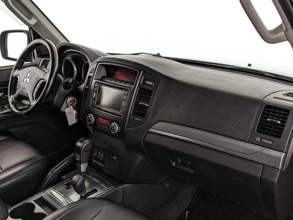 Mitsubishi Pajero IV Рестайлинг 1 с пробегом 2012 года, цена 2 220 000 рублей, 175250 км, внедорожник, Автокод Объявления